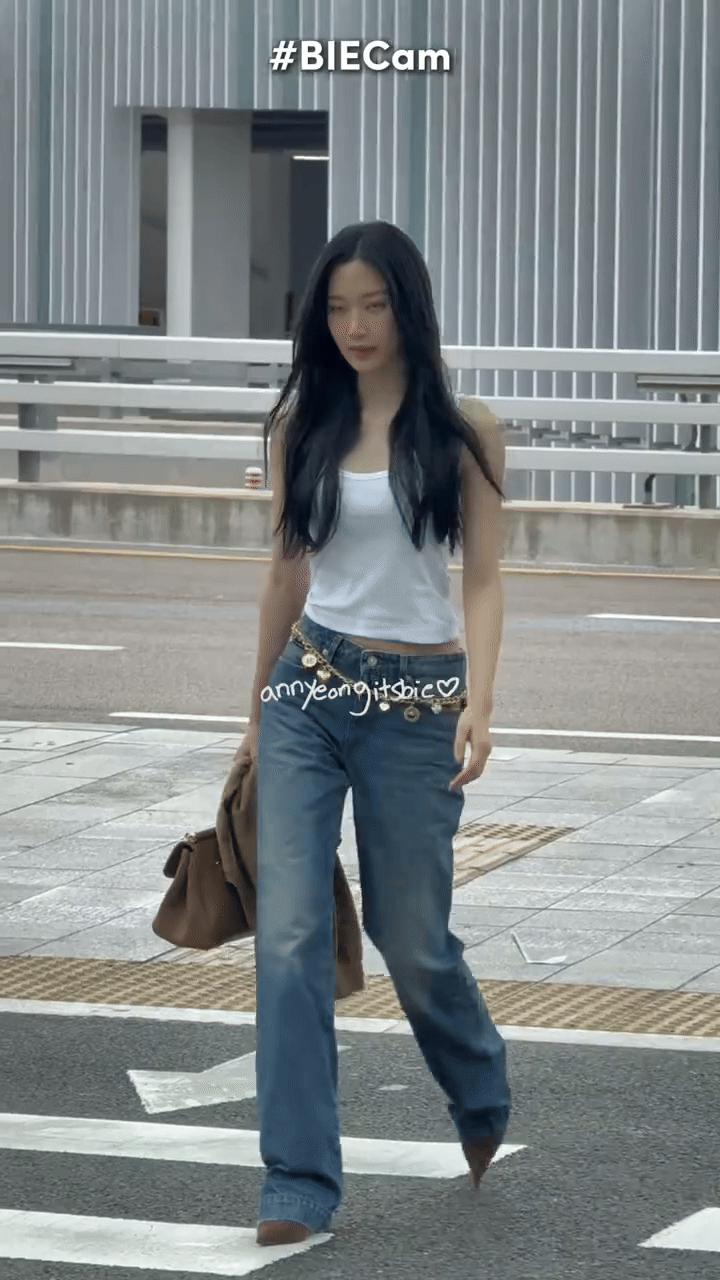 Không cách nào dìm được Moon Ga Young- Ảnh 2.