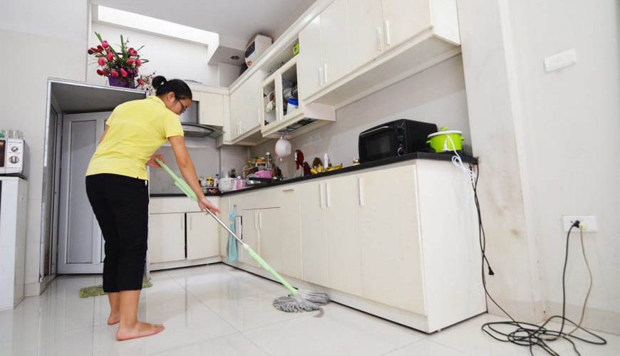 Tranh cãi nảy lửa: 1 mom sống giữa trung tâm Hà Nội đăng tuyển người làm việc 12 tiếng/ngày, vừa chăm bé vừa dọn nhà với mức lương 5-6 triệu- Ảnh 2.