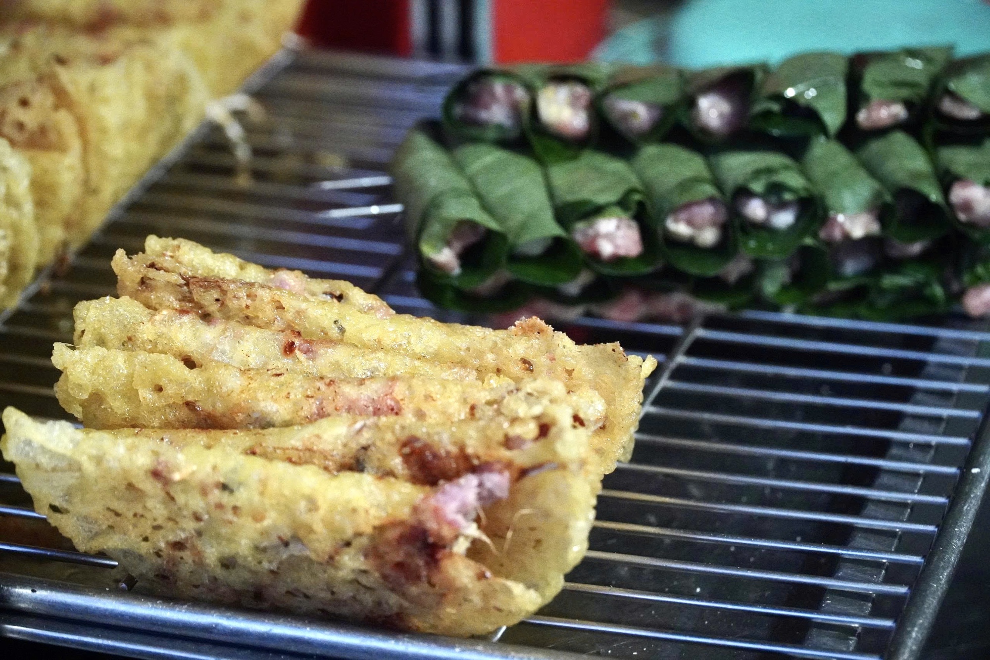 Người cha đơn thân bán bánh xèo nuôi 2 con song sinh tự kỷ ở TP.HCM, từ chối nhận tiền hỗ trợ vì lý do này- Ảnh 3.