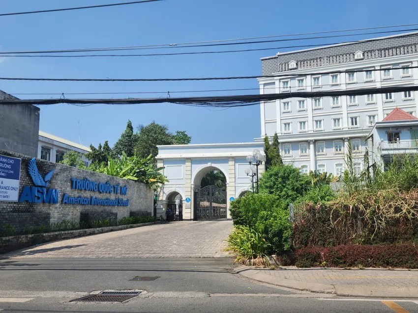 Một trường quốc tế bị Sở Giáo dục & Đào tạo TP. HCM đề xuất giải thể: Hơn 31 tỷ đồng nợ bảo hiểm, hàng trăm học sinh phải chuyển trường- Ảnh 1.