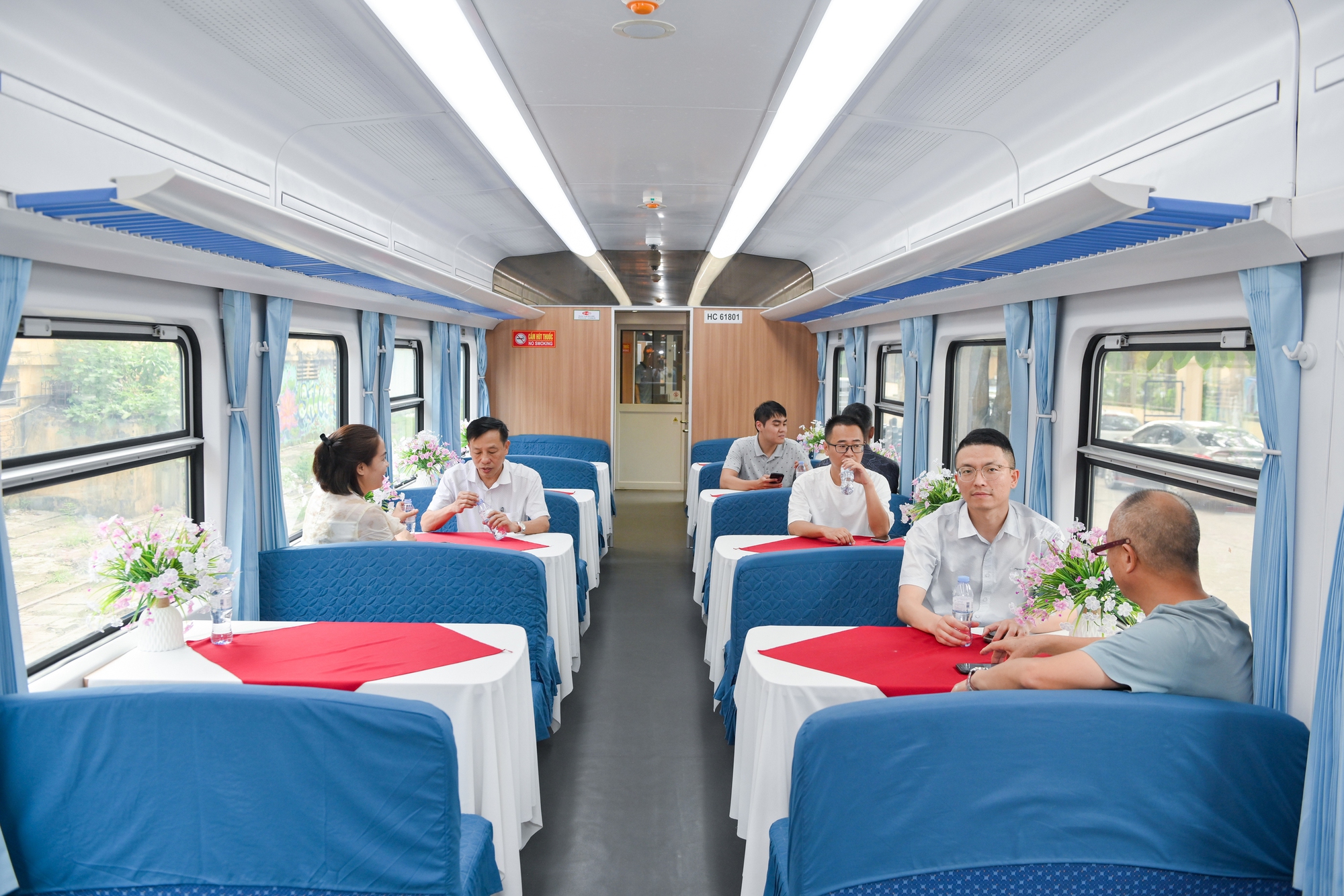 Khám phá "chuyên cơ mặt đất" sang trọng của Việt Nam- Ảnh 6.