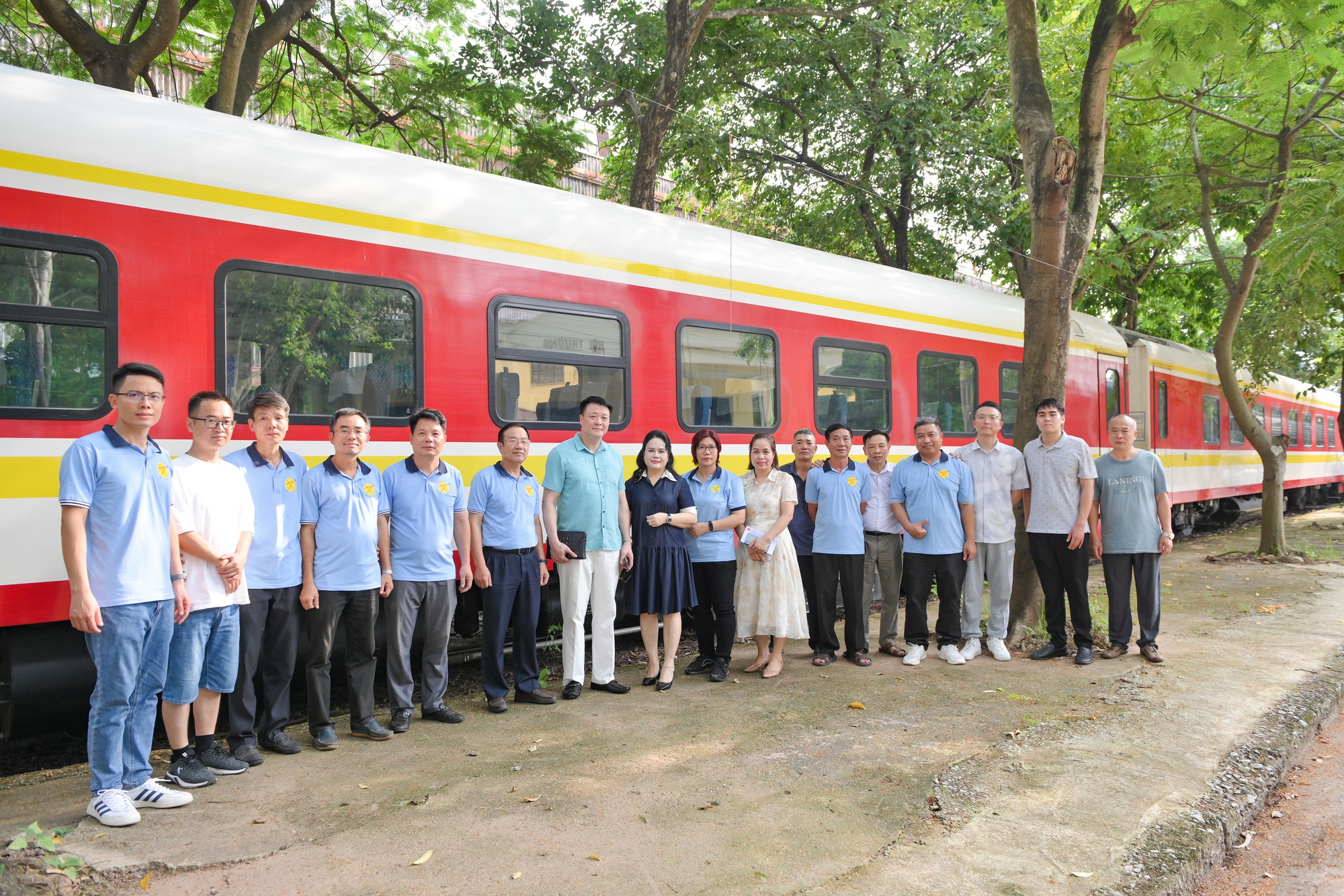 Khám phá "chuyên cơ mặt đất" sang trọng của Việt Nam- Ảnh 2.