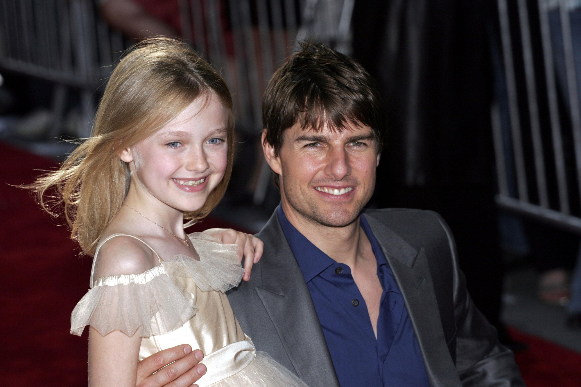 Câu chuyện nghĩa tình mỉa mai nhất showbiz: Tom Cruise tặng quà sinh nhật cho con gái người khác gần 20 năm nhưng 