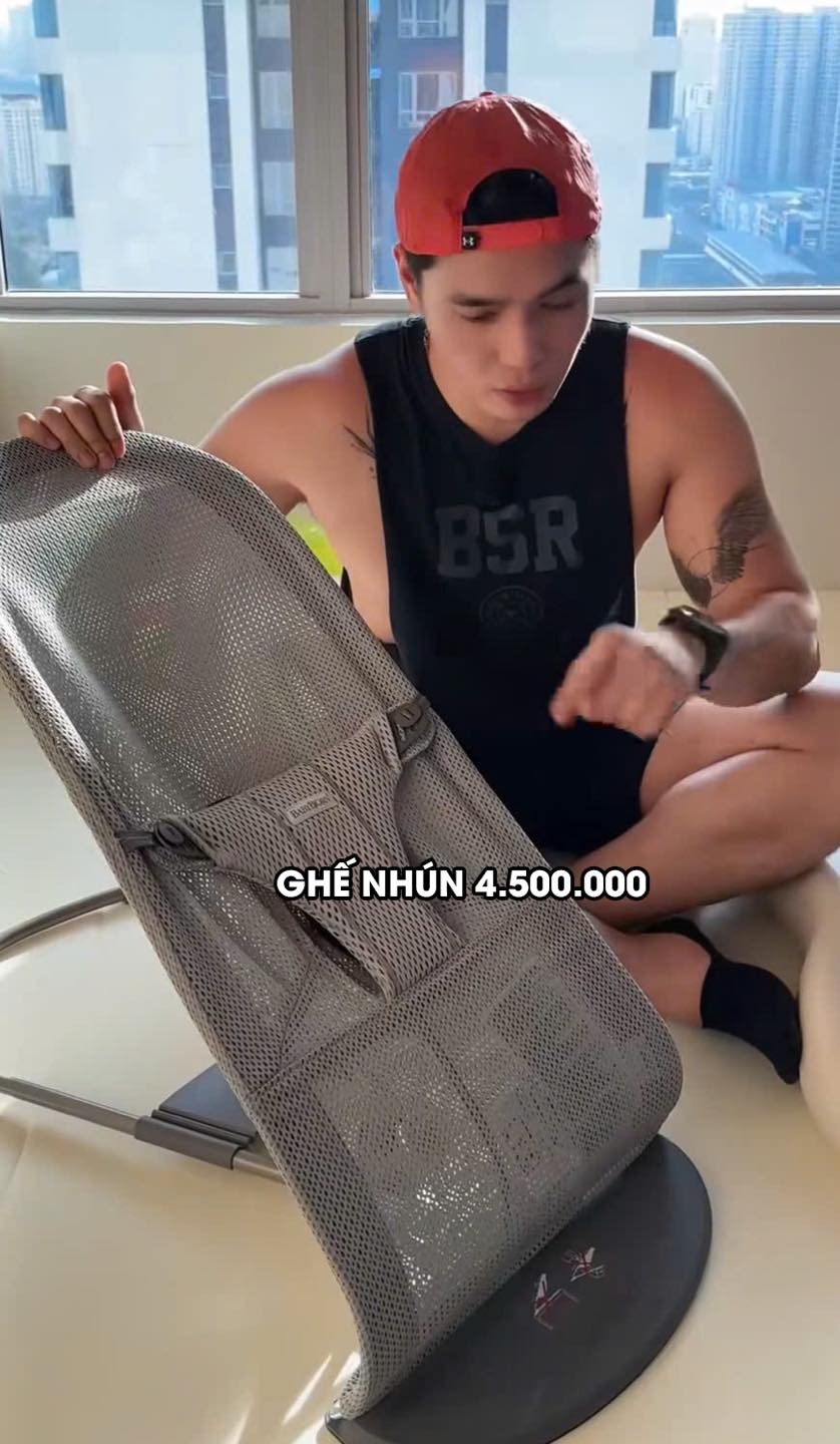 Dân mạng chê vợ chồng Ngô Thanh Vân "tấm chiếu mới bỉm sữa", chi 100 triệu đồ cho con nhưng 70% vô dụng, chật nhà- Ảnh 26.