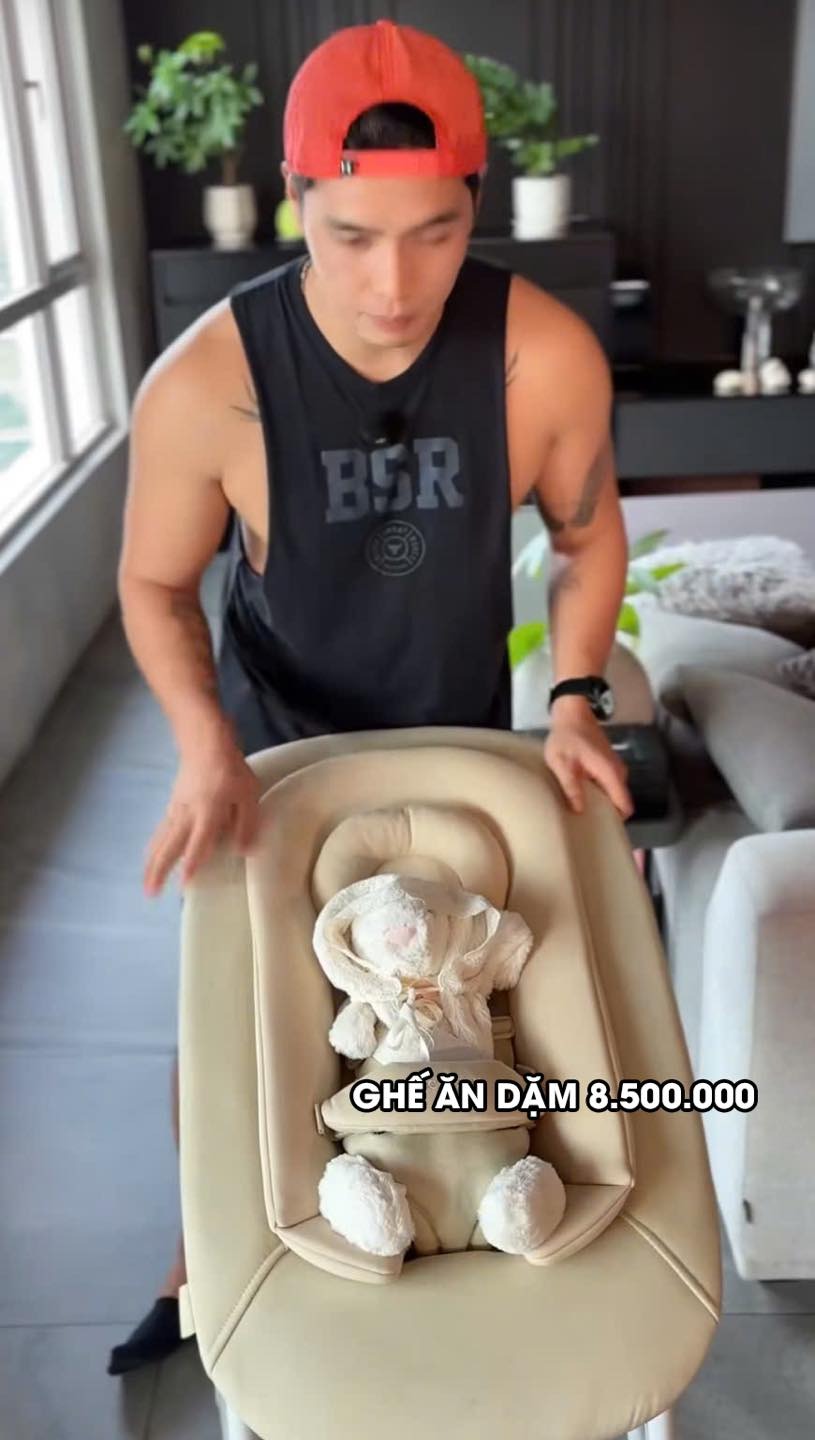 Dân mạng chê vợ chồng Ngô Thanh Vân "tấm chiếu mới bỉm sữa", chi 100 triệu đồ cho con nhưng 70% vô dụng, chật nhà- Ảnh 27.