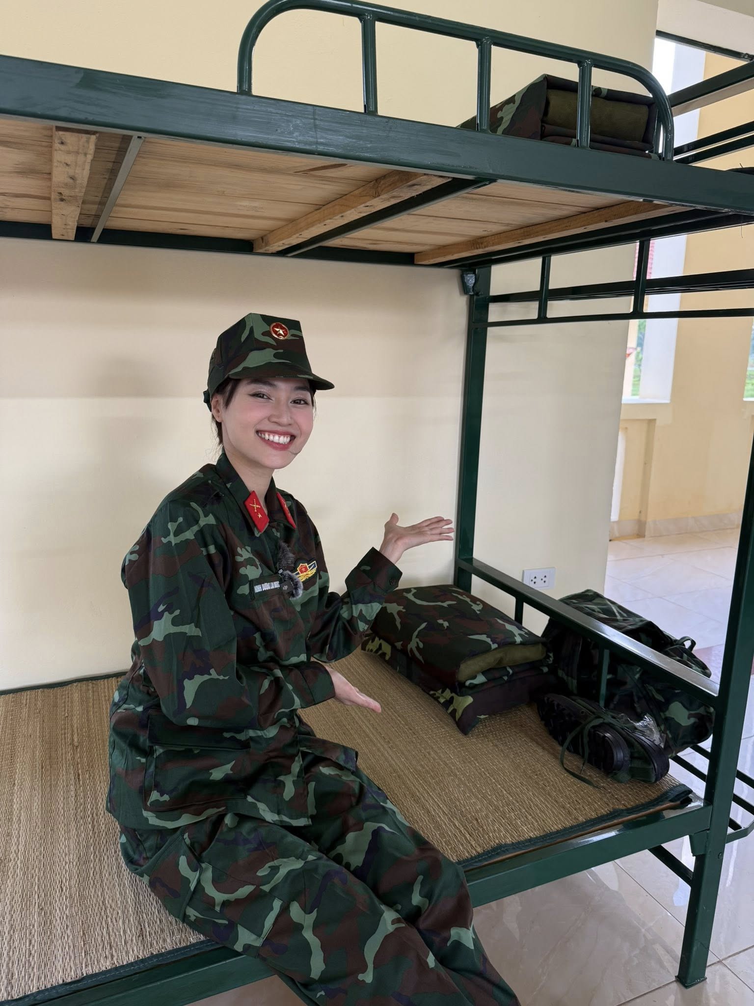 Tại sao Ninh Dương Lan Ngọc chấn thương không thể đi lại bình thường vẫn tham gia Sao Nhập Ngũ?- Ảnh 5. Tại sao Ninh Dương Lan Ngọc chấn thương không thể đi lại bình thường vẫn tham gia Sao Nhập Ngũ?- Ảnh 5.