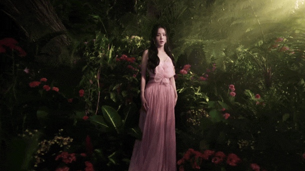 Thành viên đẹp nhất BLACKPINK rất xinh nhưng sao “sến” như quảng cáo năm 2000 thế này?- Ảnh 3.