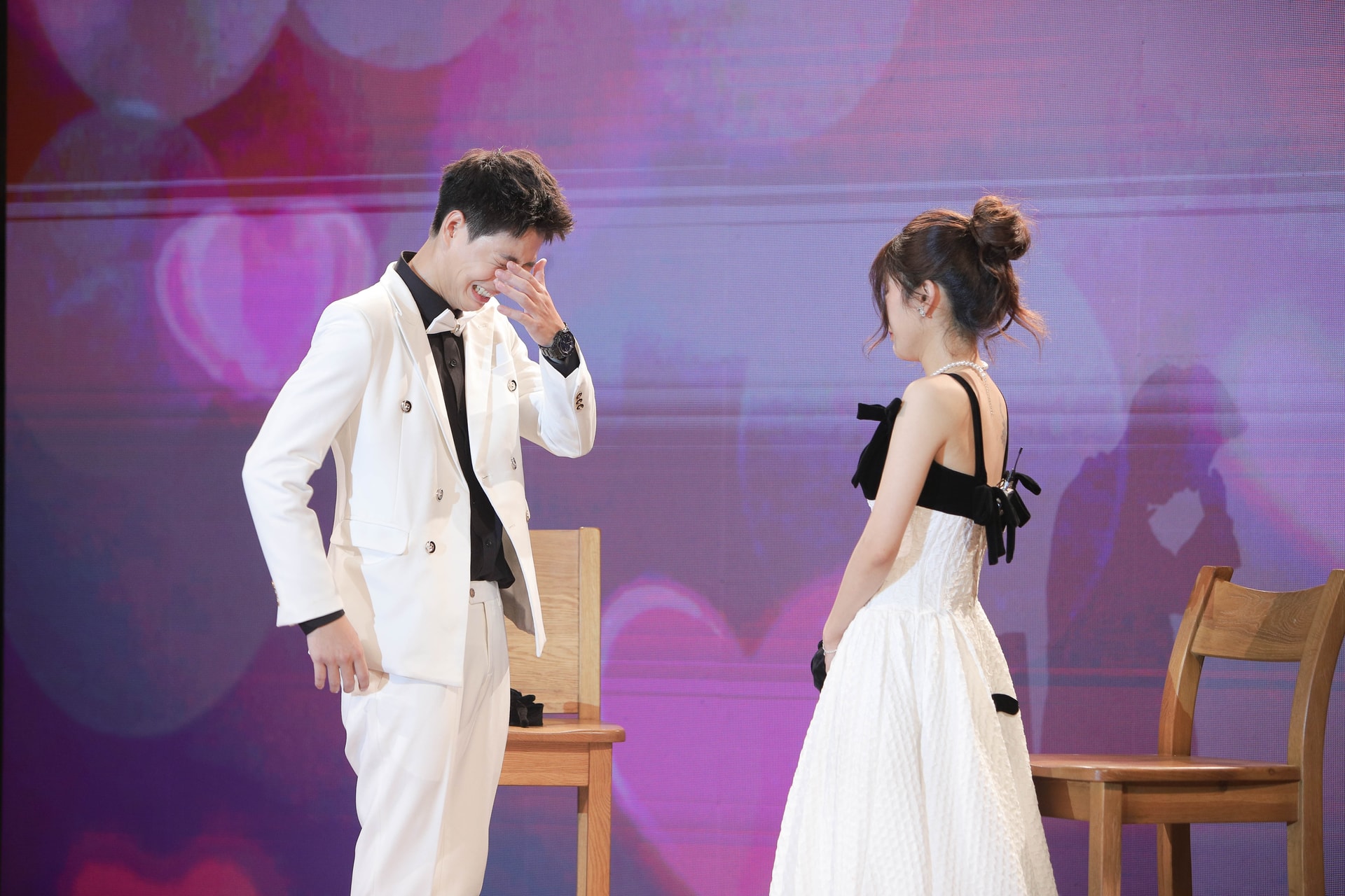 Nam thần cầu hôn chính cô gái từng bị 1 hot boy khác từ chối trong show hẹn hò: 2 triệu người chúc phúc- Ảnh 2.