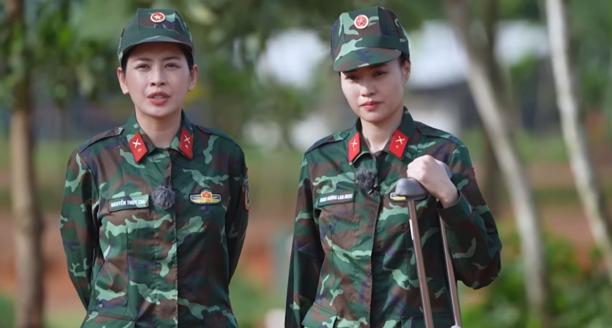 Tại sao Ninh Dương Lan Ngọc chấn thương không thể đi lại bình thường vẫn tham gia Sao Nhập Ngũ?- Ảnh 4. Tại sao Ninh Dương Lan Ngọc chấn thương không thể đi lại bình thường vẫn tham gia Sao Nhập Ngũ?- Ảnh 4.