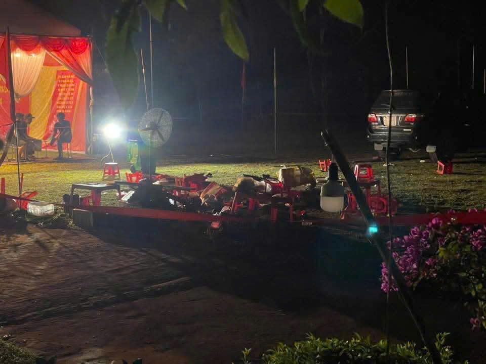 Vụ tai nạn 11 người thương vong: Phó bí thư xã lái xe từ nhà hàng tới nhà văn hóa thôn- Ảnh 1.