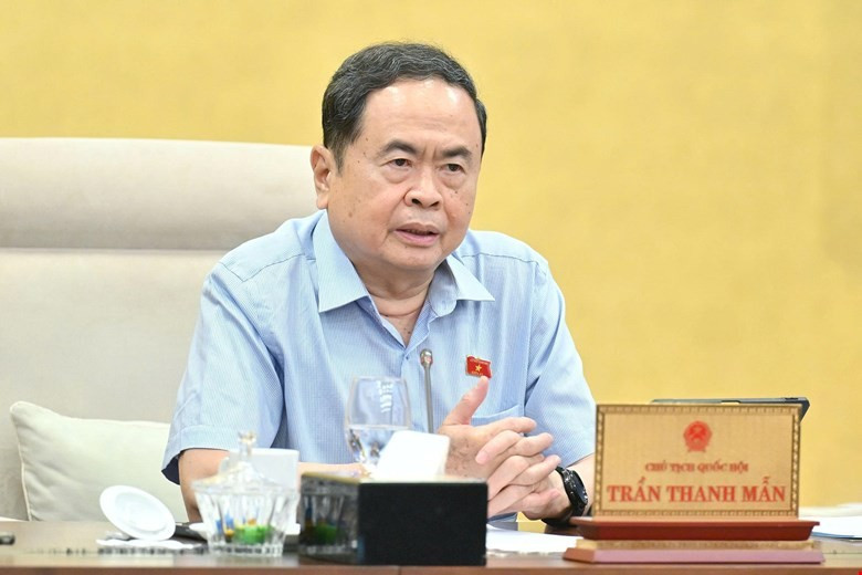 Chủ tịch Quốc hội: Miễn học phí là "một quyết định lịch sử chưa từng có"- Ảnh 1.