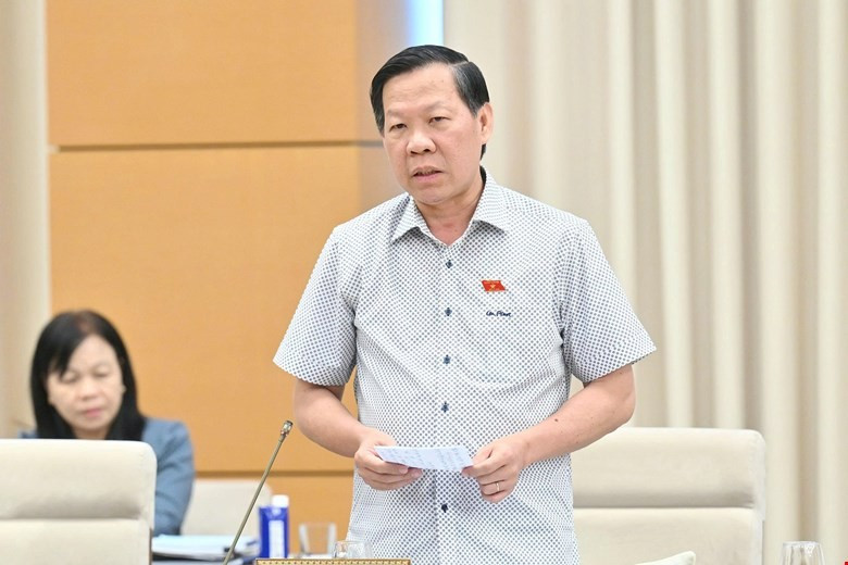 "Lương giáo viên gấp 2-3 lần mặt bằng chung cũng không có gì quá đáng"- Ảnh 2.
