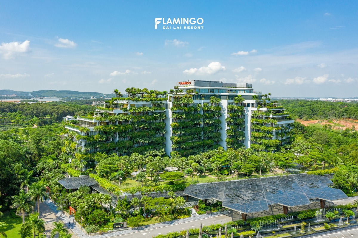 Nữ đại gia đi xem show của “huyền thoại” Jimmii Nguyễn ở rừng thông được ví như “Đà Lạt thu nhỏ” của tỉnh Phú Thọ- Ảnh 1.