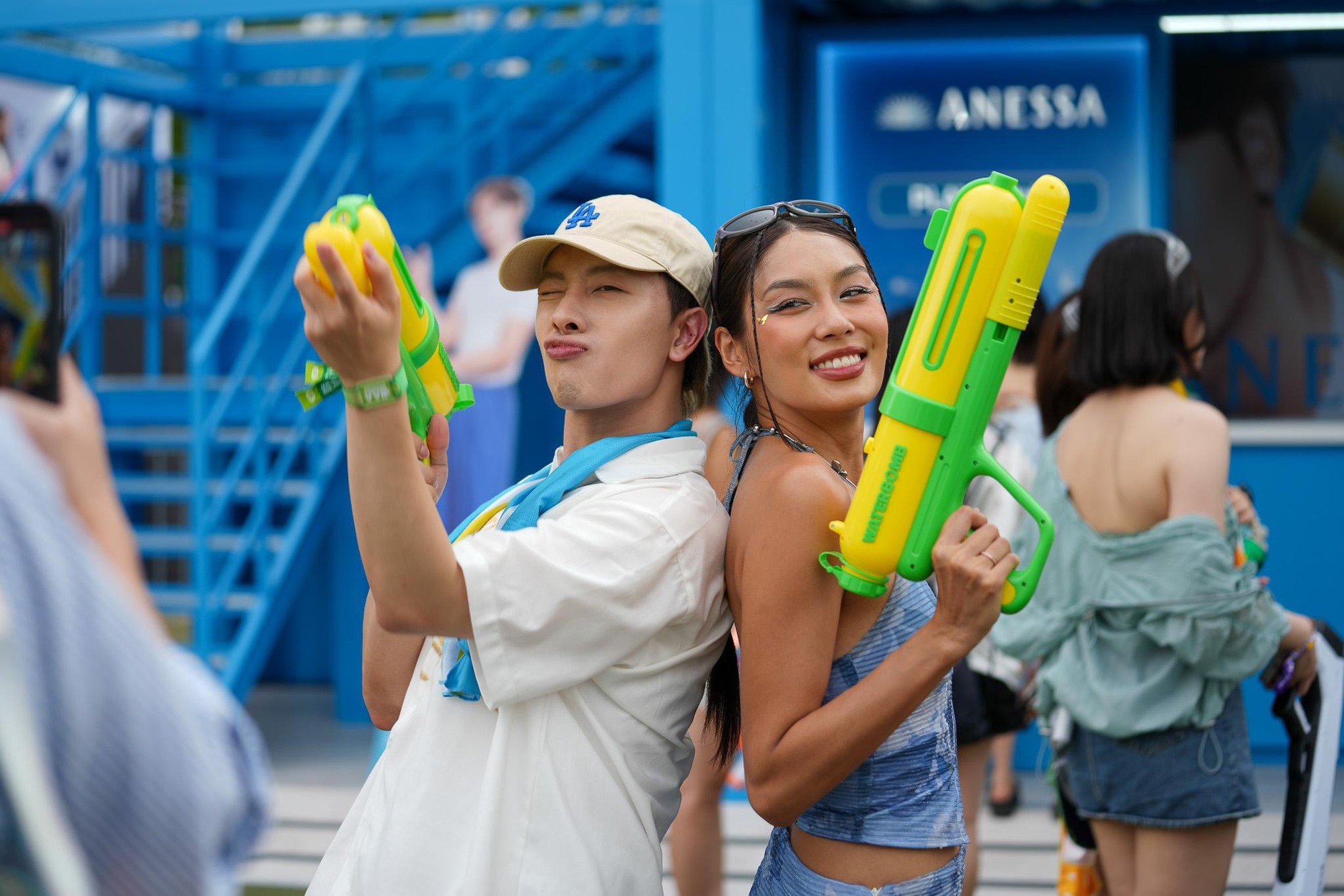 Waterbomb 2025: Dàn KOLs châu Á “kích hoạt" năng lực, biến làn da bất bại dưới nắng nóng và “bom nước”- Ảnh 1.