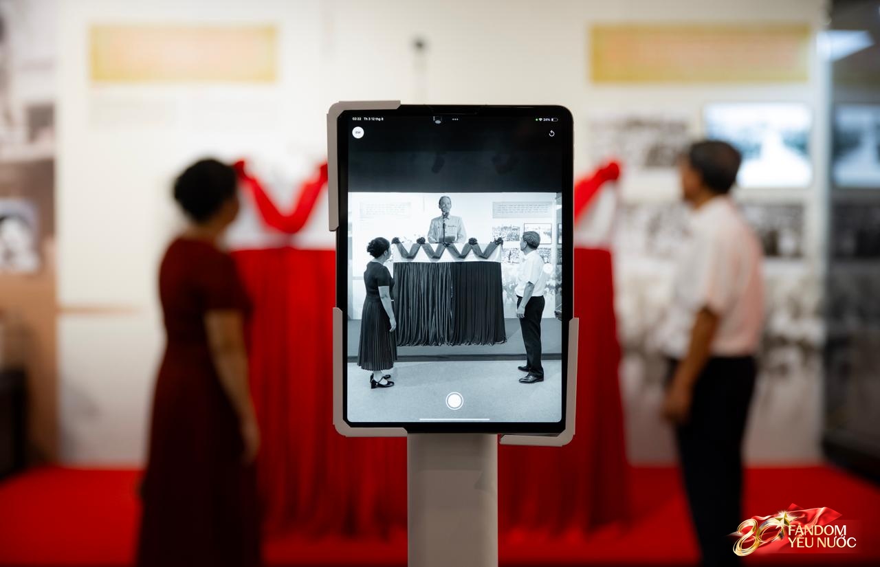 Một triển lãm ở Hà Nội khiến người xem lặng đi giữa không khí kỷ niệm 80 năm Quốc khánh- Ảnh 15.
