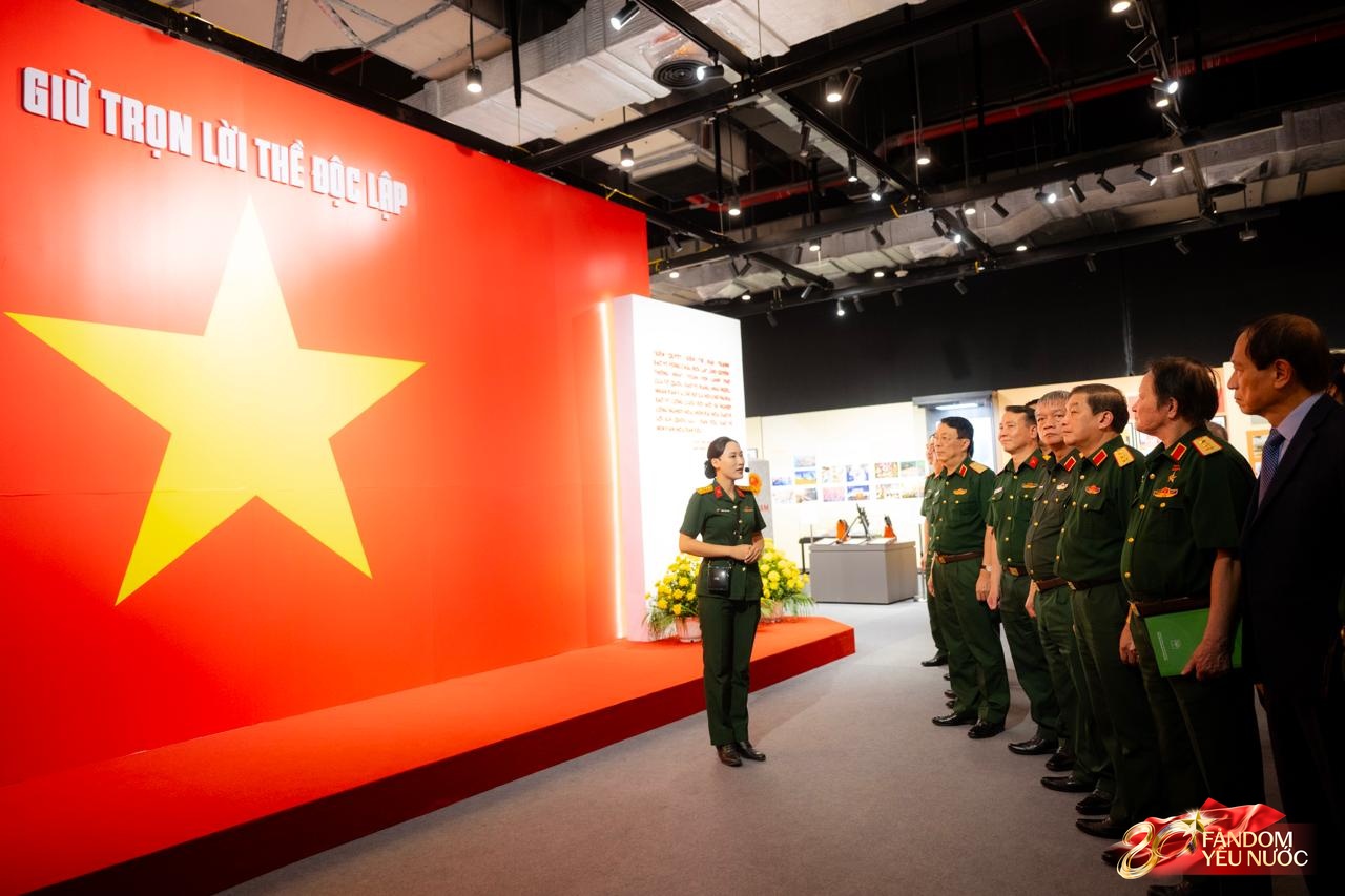 Một triển lãm ở Hà Nội khiến người xem lặng đi giữa không khí kỷ niệm 80 năm Quốc khánh- Ảnh 3.