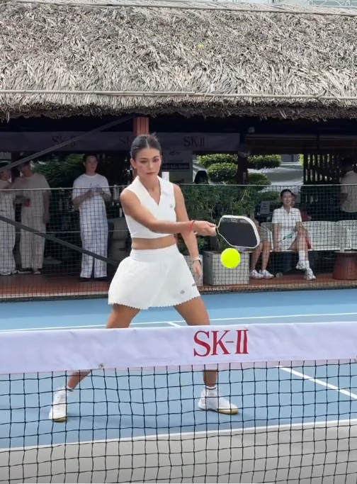 Sân pickleball nóng nhất hôm nay: Loạt hot girl tụ họp, nhan sắc cỡ này vẫn bị body shaming?- Ảnh 13.
