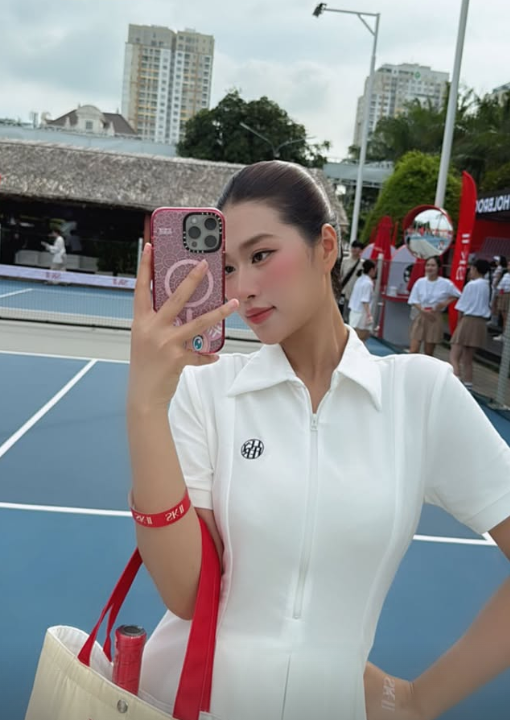 Sân pickleball nóng nhất hôm nay: Loạt hot girl tụ họp, nhan sắc cỡ này vẫn bị body shaming?- Ảnh 1.