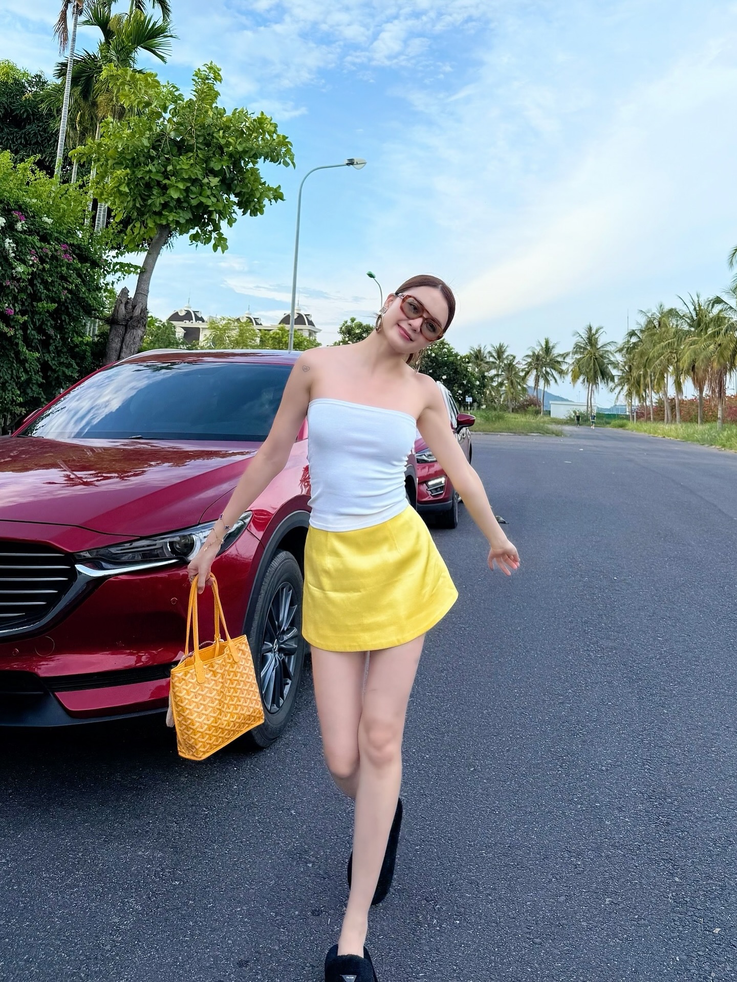 Chị gái Thiều Bảo Trâm tự nhận mặc gì cũng đẹp- Ảnh 15.