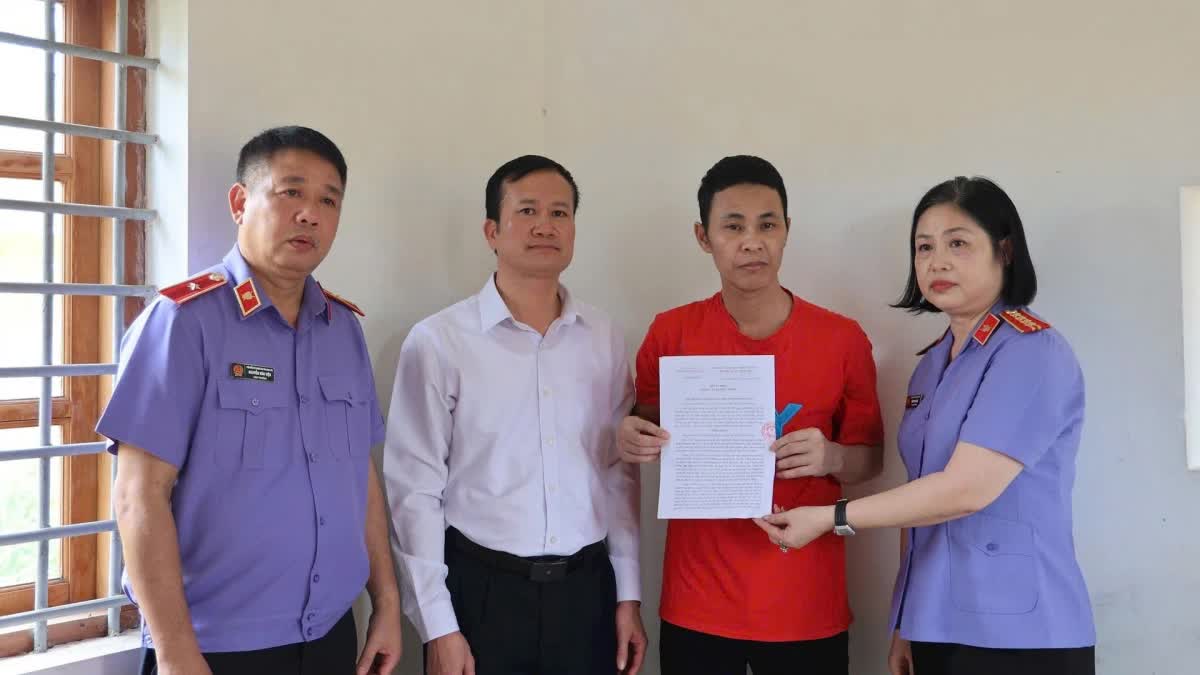 Được cho về nhà sau khi bị kết án vụ "Gà lôi trắng", anh Thái Khắc Thành có được miễn trách nhiệm hình sự?- Ảnh 2.