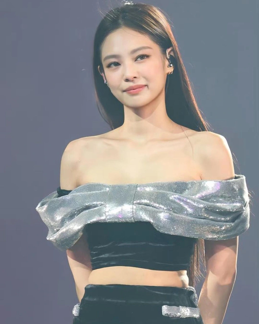 CĐM chạy theo mốt bờ vai Jennie vì vừa khỏe khoắn vừa sexy, đẹp cỡ này bảo sao cả nam lẫn nữ đều chết mê chết mệt- Ảnh 4.