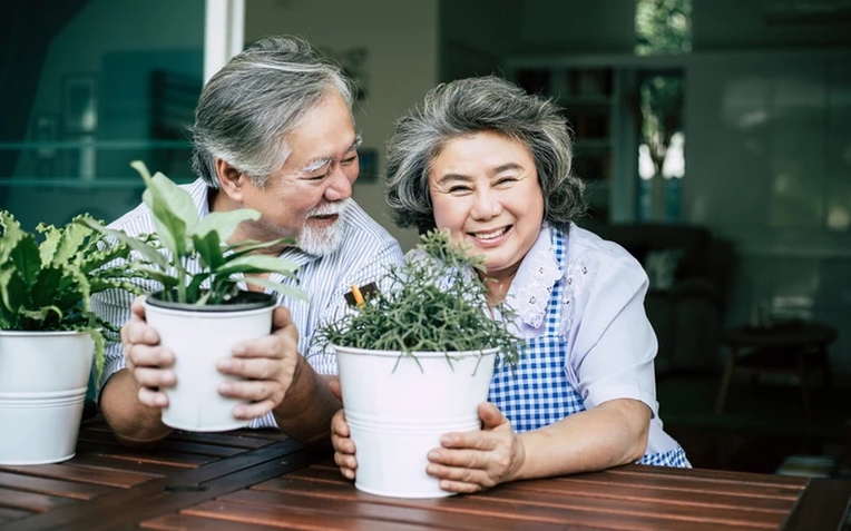 Những người tuổi nghỉ hưu sống hạnh phúc và giàu có đều sở hữu 8 đặc điểm này- Ảnh 1.