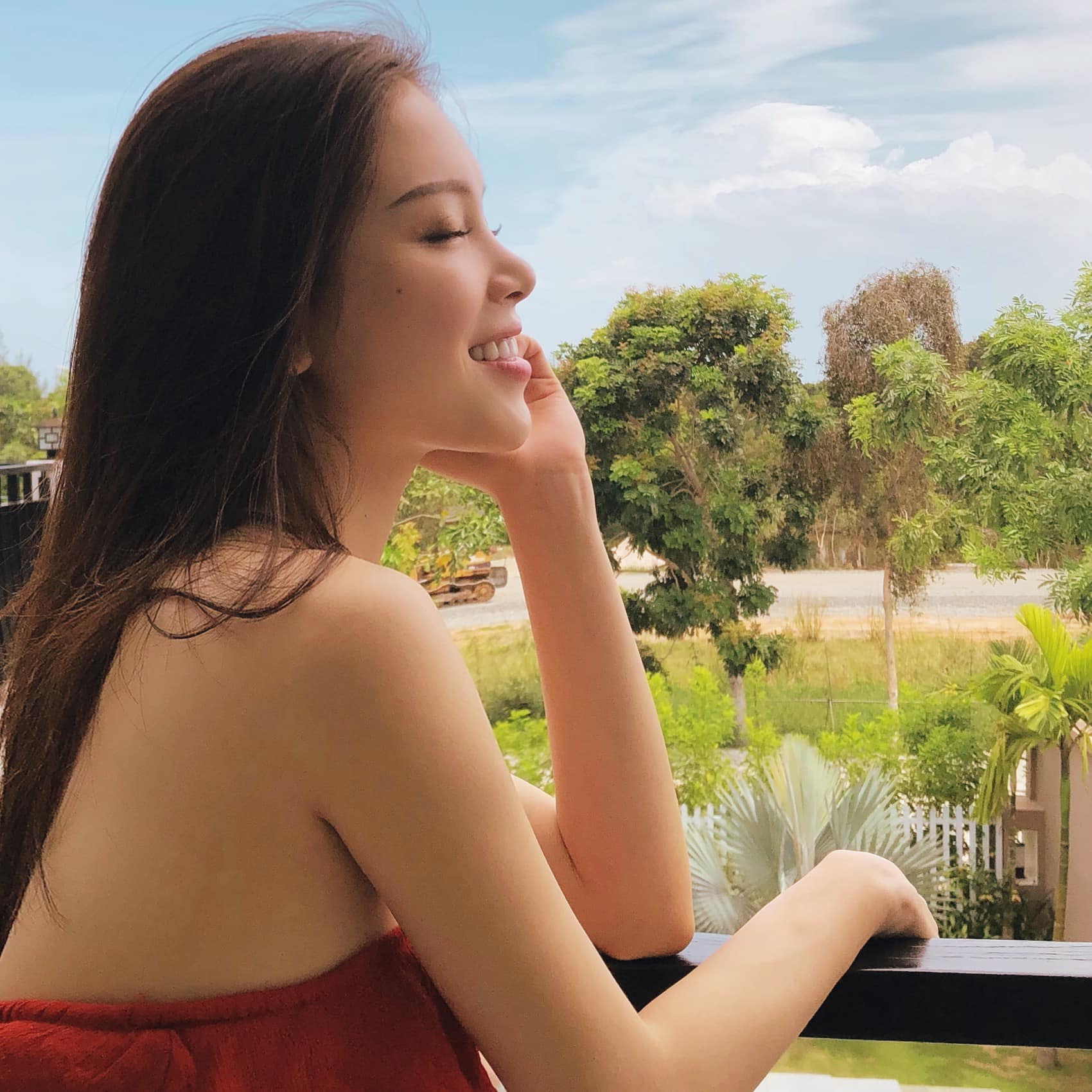 Người đẹp làm dâu gia tộc thượng lưu top đầu Việt Nam: Rút khỏi showbiz trở thành cánh  tay phải đắc lực của chồng thiếu gia, ở nhà là mẹ bỉm cực khéo- Ảnh 2.
