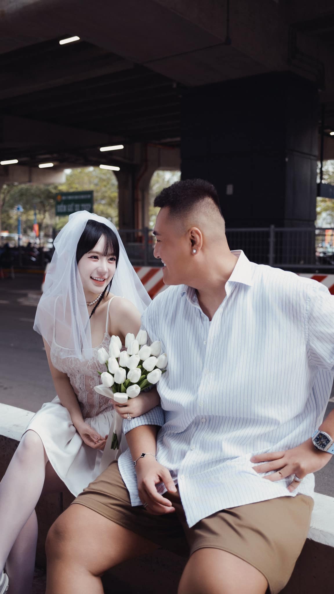 Cho người lạ số điện thoại, cô gái "bóc trúng sít rịt" thiếu gia con chủ tịch Sài thành, cưới về mới bất ngờ hơn nữa- Ảnh 5.