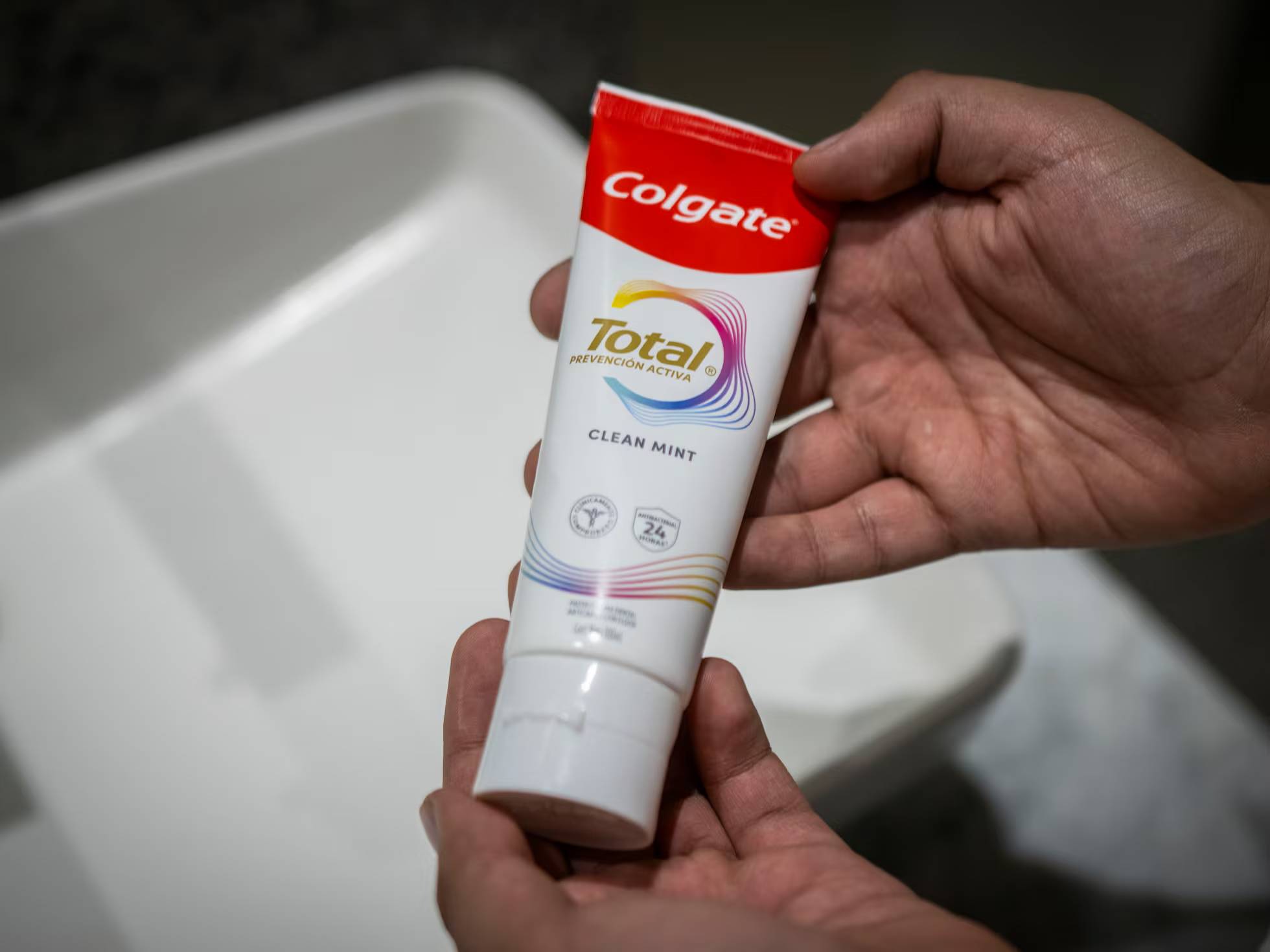 Thu hồi kem đánh răng Colgate tại 1 quốc gia do 