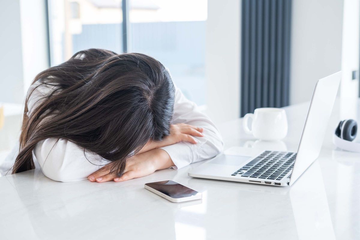 Ngắc ngoải vì deadline: Cảnh báo hội chứng "tâm thần công sở" đang ám ảnh từng văn phòng- Ảnh 3.