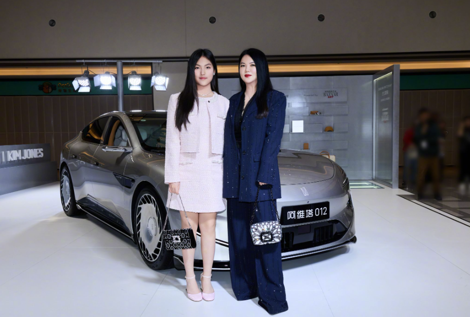 MC giàu nhất showbiz khoe ảnh 1 trong số 70 ngôi nhà đang sở hữu: biệt phủ rộng 600m2, đẹp đến mức tưởng địa điểm tham quan, kiến trúc xa hoa như hoàng cung- Ảnh 6.