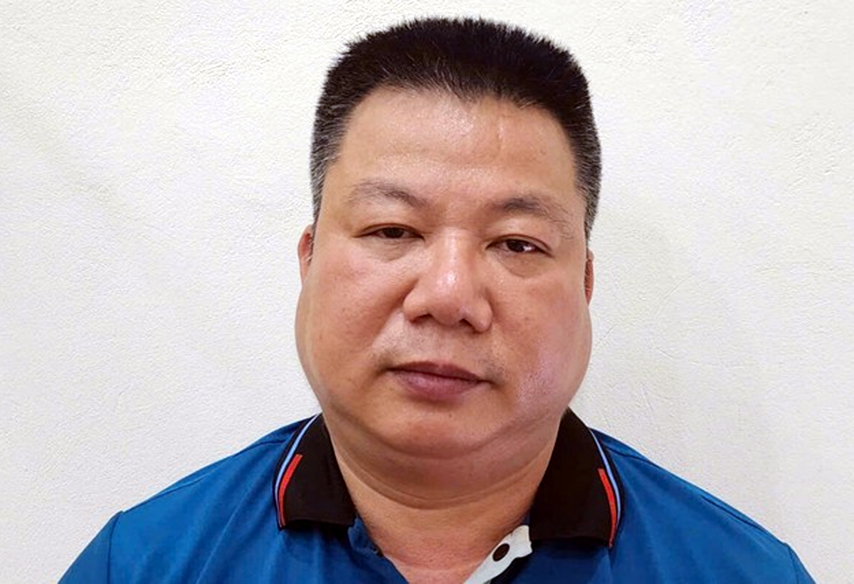 Diễn biến mới nhất vụ người đàn ông rút chìa khoá xe khách trên đường Vành đai 3 rồi bỏ đi- Ảnh 1.