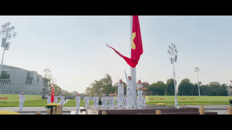 vietnam-tuhaotiepbuoctuonglai-tungduongxchunglovesongs-officialmusicvideoonline-video-cuttercom2-ezgifcom-video-to-gif-converter-1755184870234-17551848732761296704813.gif