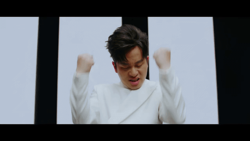vietnam-tuhaotiepbuoctuonglai-tungduongxchunglovesongs-officialmusicvideoonline-video-cuttercom3-ezgifcom-video-to-gif-converter-1755184870234-175518487326279853544.gif