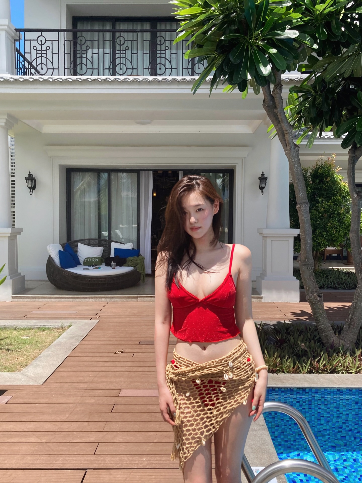 Gái Hàn nô nức khoe dáng check in ở biển Việt Nam, từng khung hình xinh hết nấc!- Ảnh 18.