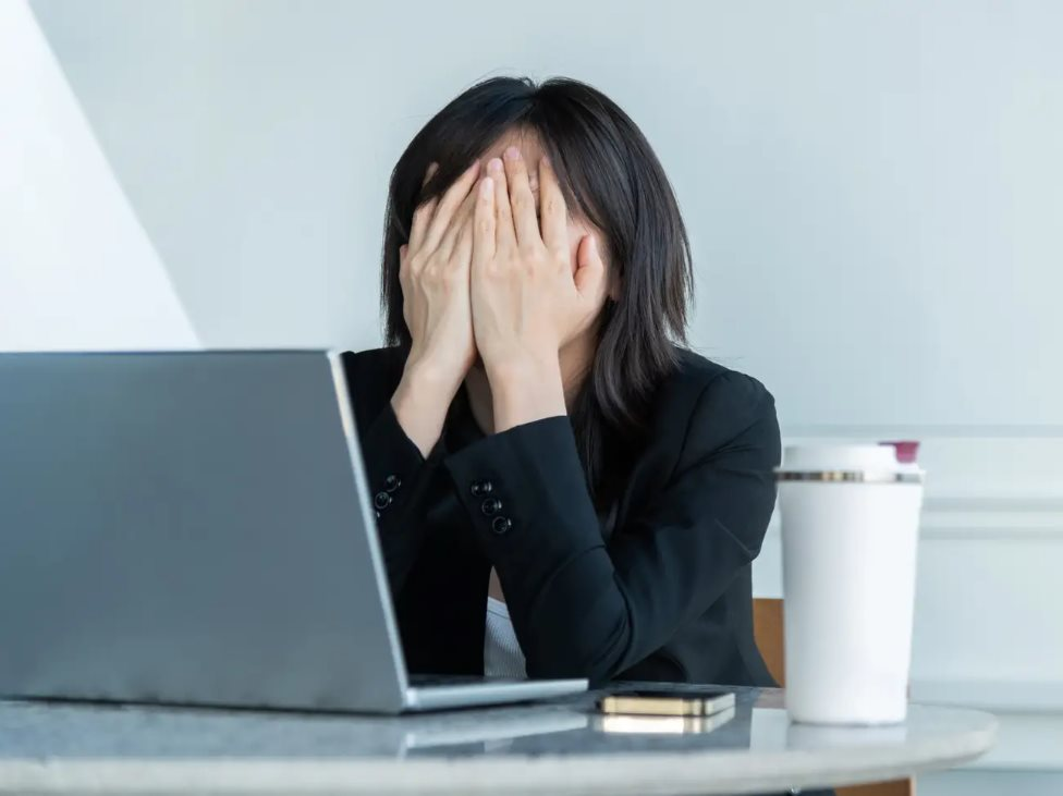 Cố gắng làm gì khi có AI: Xu thế mới sau "nghỉ việc thầm lặng", người lao động từ bỏ nỗ lực vì không có tương lai- Ảnh 1.