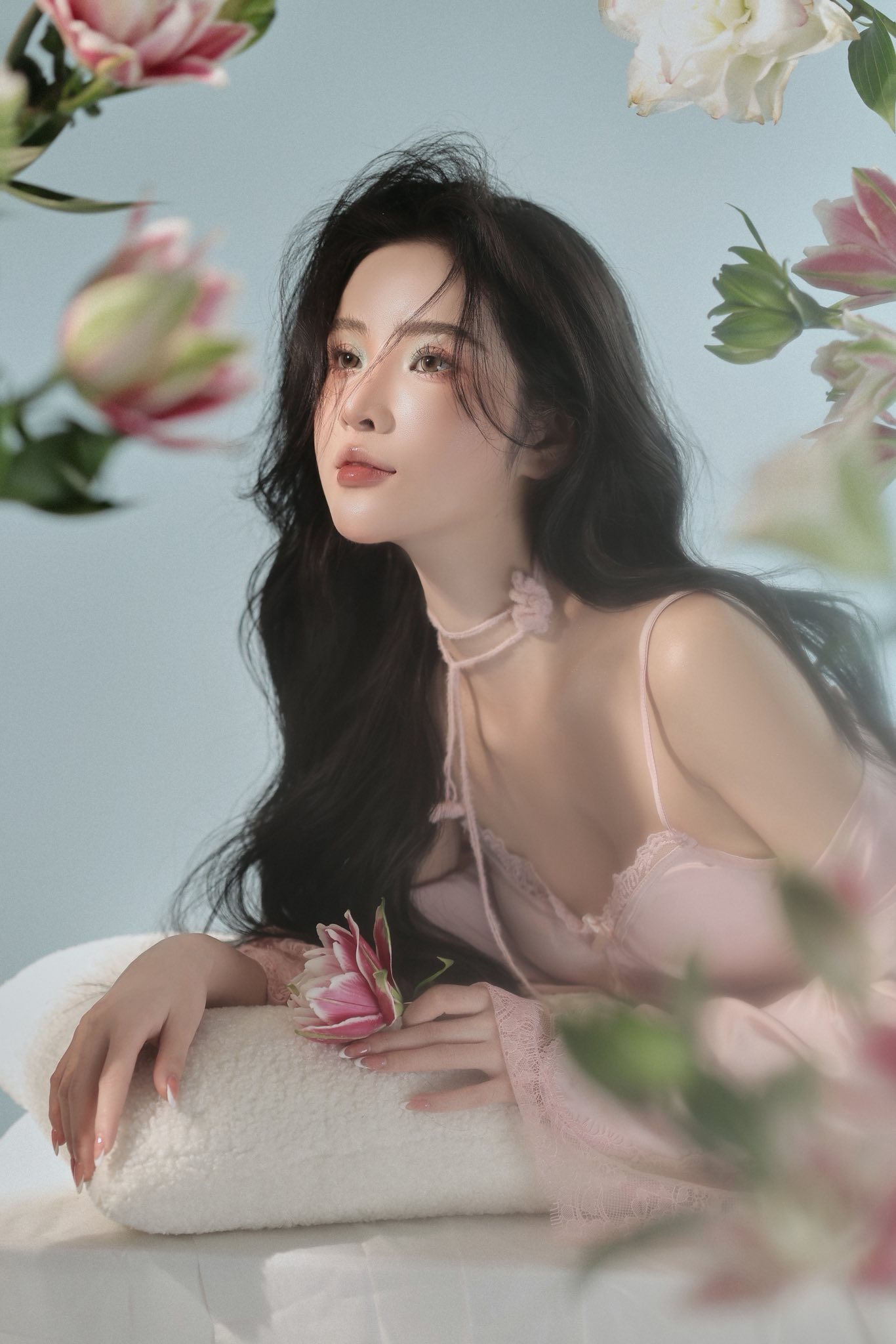 Thí sinh Miss Grand khoe vòng 1 ngồn ngộn khiến dân tình nhức mắt- Ảnh 4.