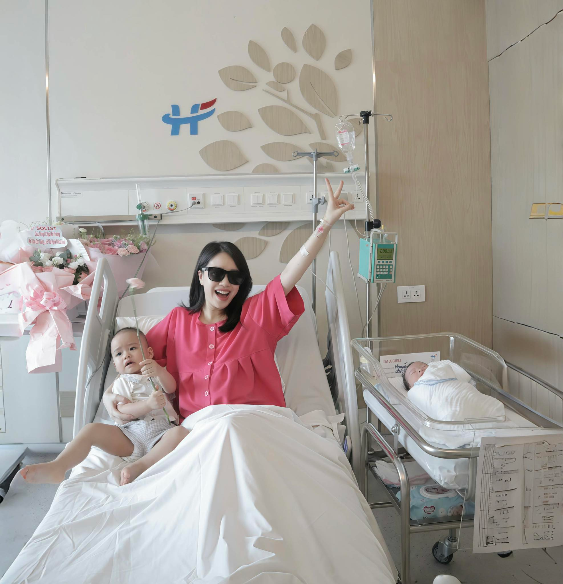4 cô công chúa nhỏ tuổi Ất Tỵ: Vừa cất tiếng khóc đã là 