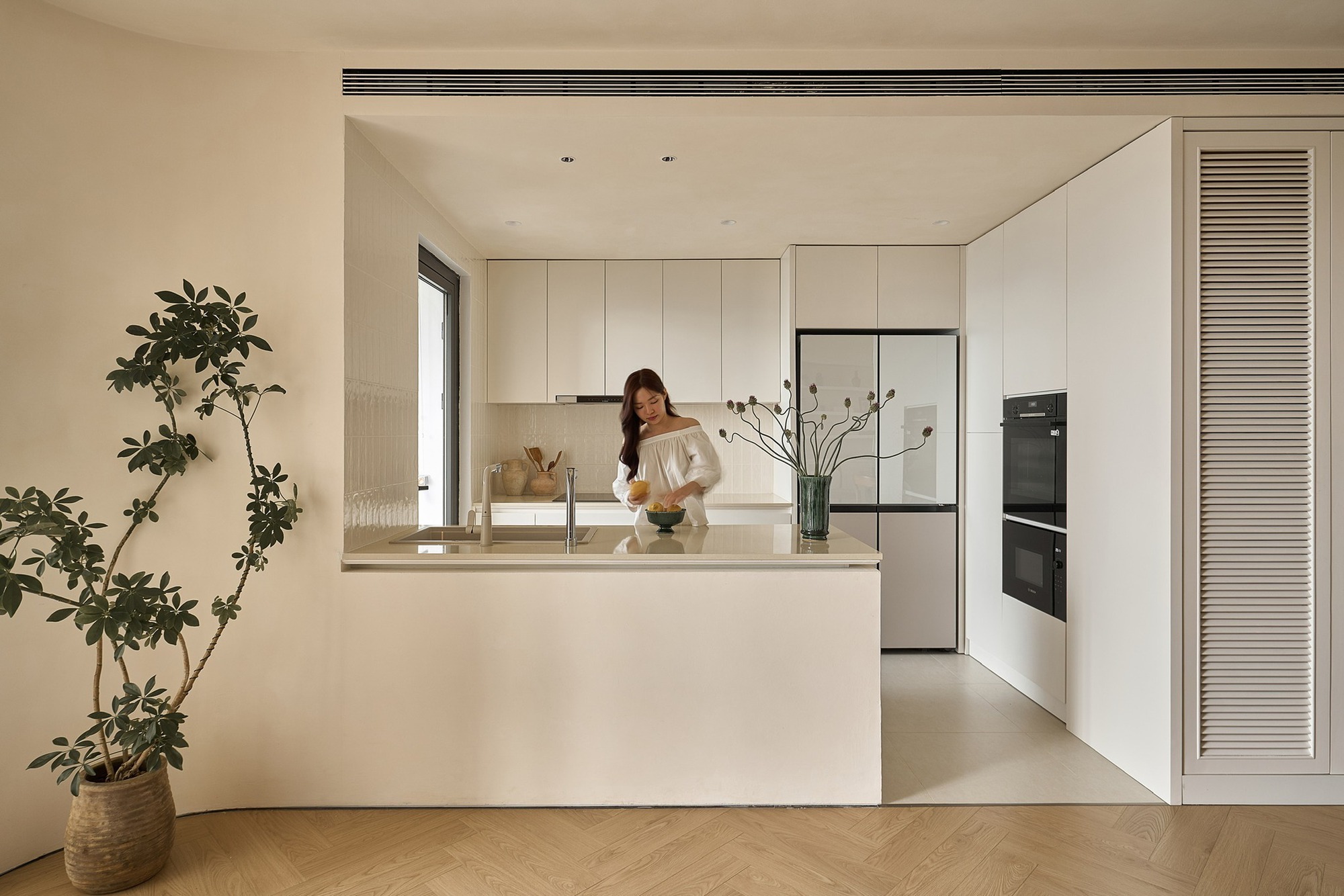 Vợ chồng BTV hot nhất truyền hình Việt khoe tổ ấm 109m² đẹp không góc chết, vừa nhìn đã biết chủ nhân "out trình" thẩm mỹ- Ảnh 10.