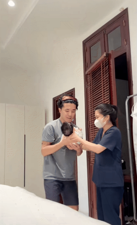 4 cô công chúa nhỏ tuổi Ất Tỵ: Vừa cất tiếng khóc đã là 