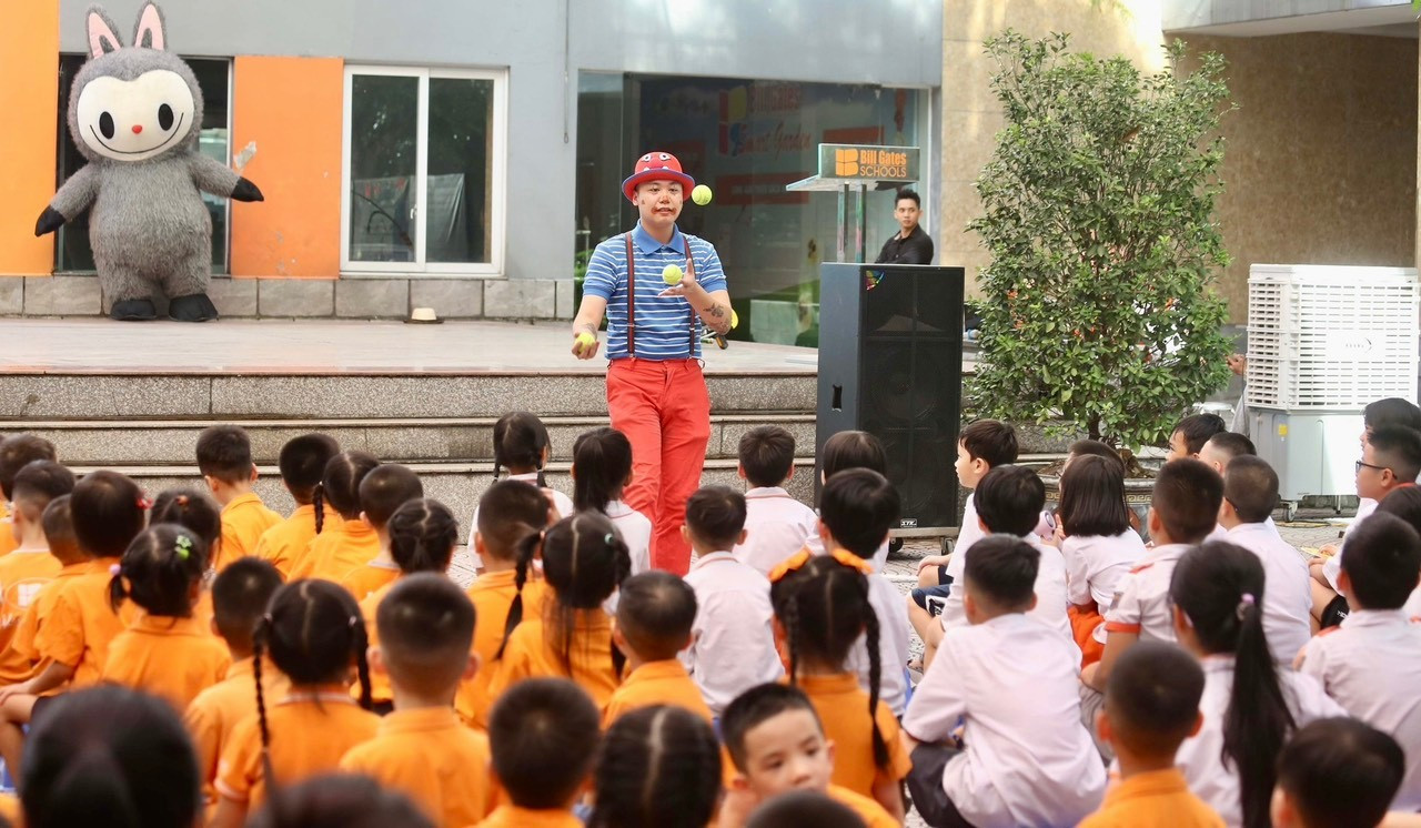 Hà Nội: Phụ huynh "tố" trường tư không được giao chỉ tiêu vẫn ngang nhiên tuyển sinh- Ảnh 1.