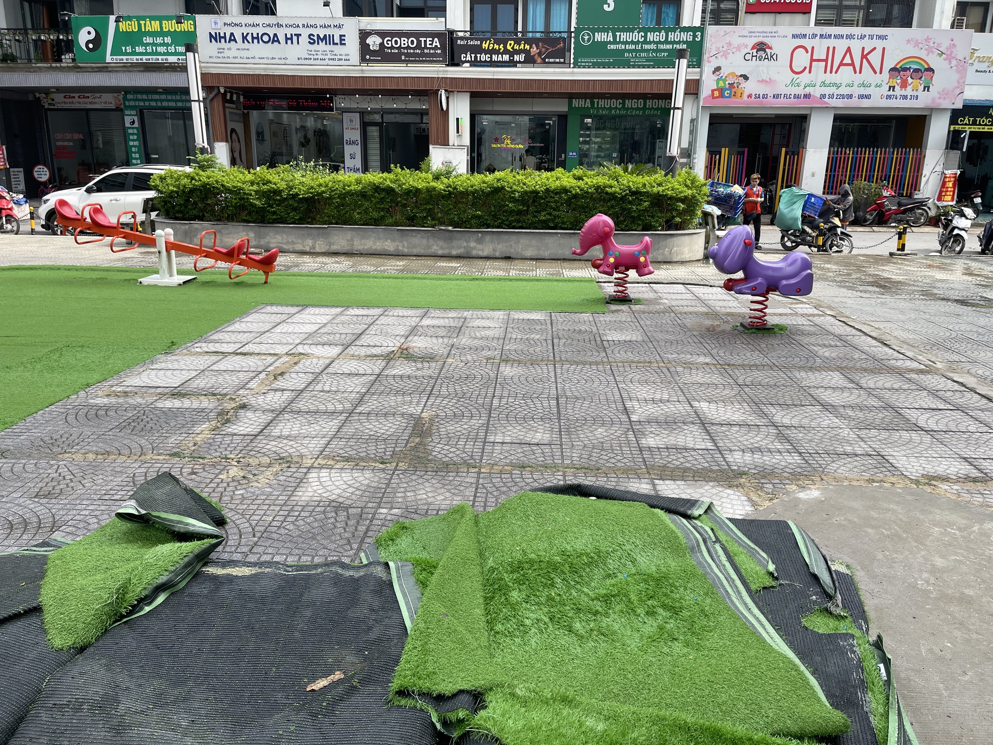 Khoảng trống ám ảnh sau vụ cầu trượt bật tung khiến một người phụ nữ tử vong ở Hà Nội- Ảnh 6.