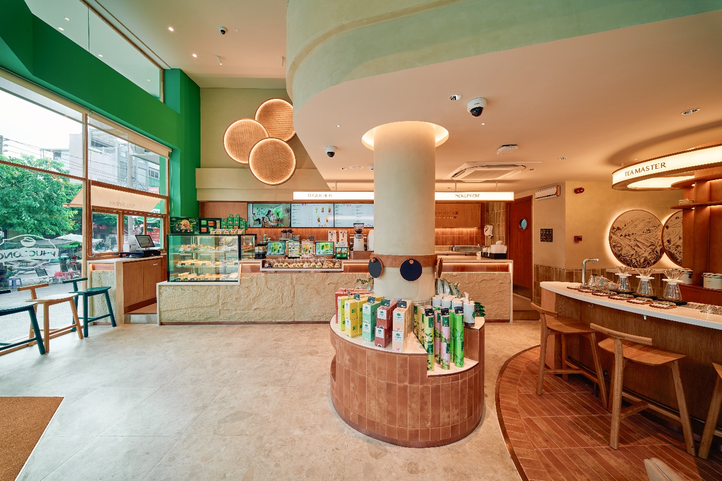 Không gian trải nghiệm trà Việt thu hút gen Z check-in tại Phúc Long Phoenix 285 CMT8- Ảnh 2.