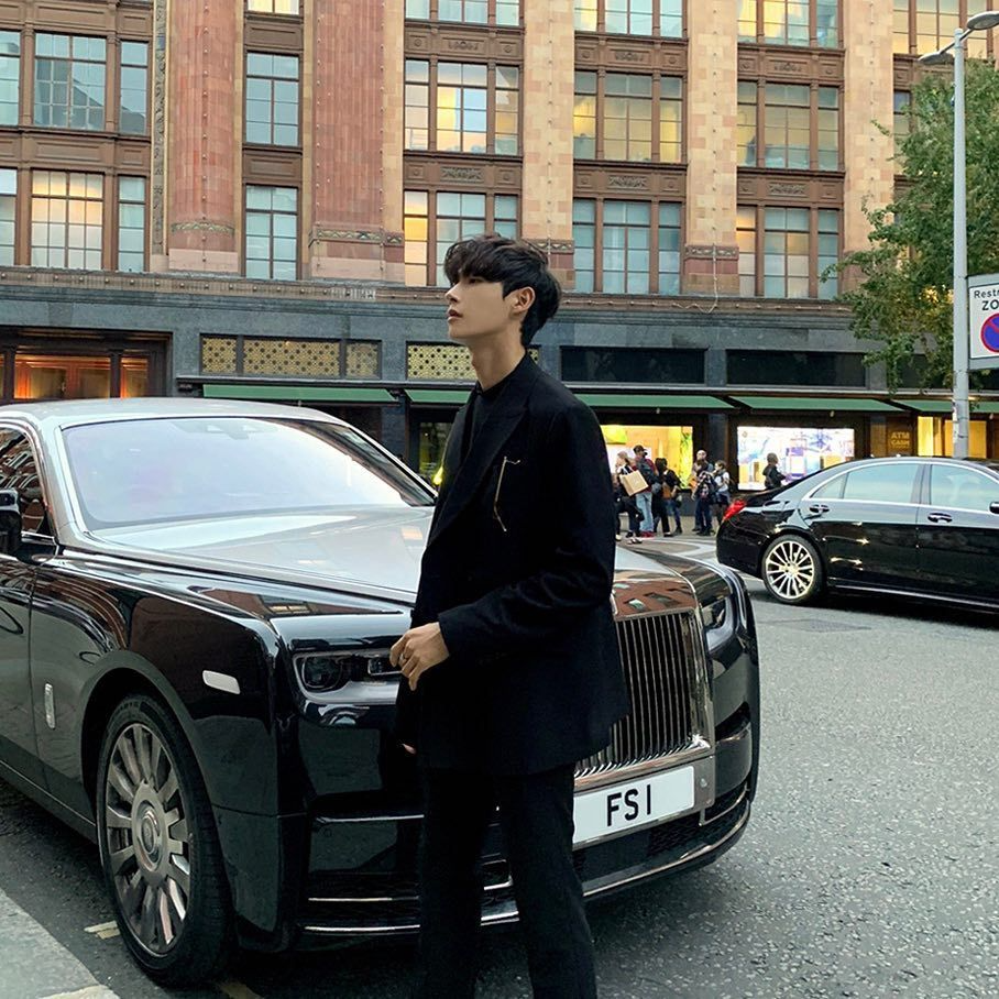 1 người đàn ông trả lời câu hỏi: Tại sao giới đi Rolls-Royce sẽ không cưới hot girl mạng đẹp, giàu, giỏi?- Ảnh 2.