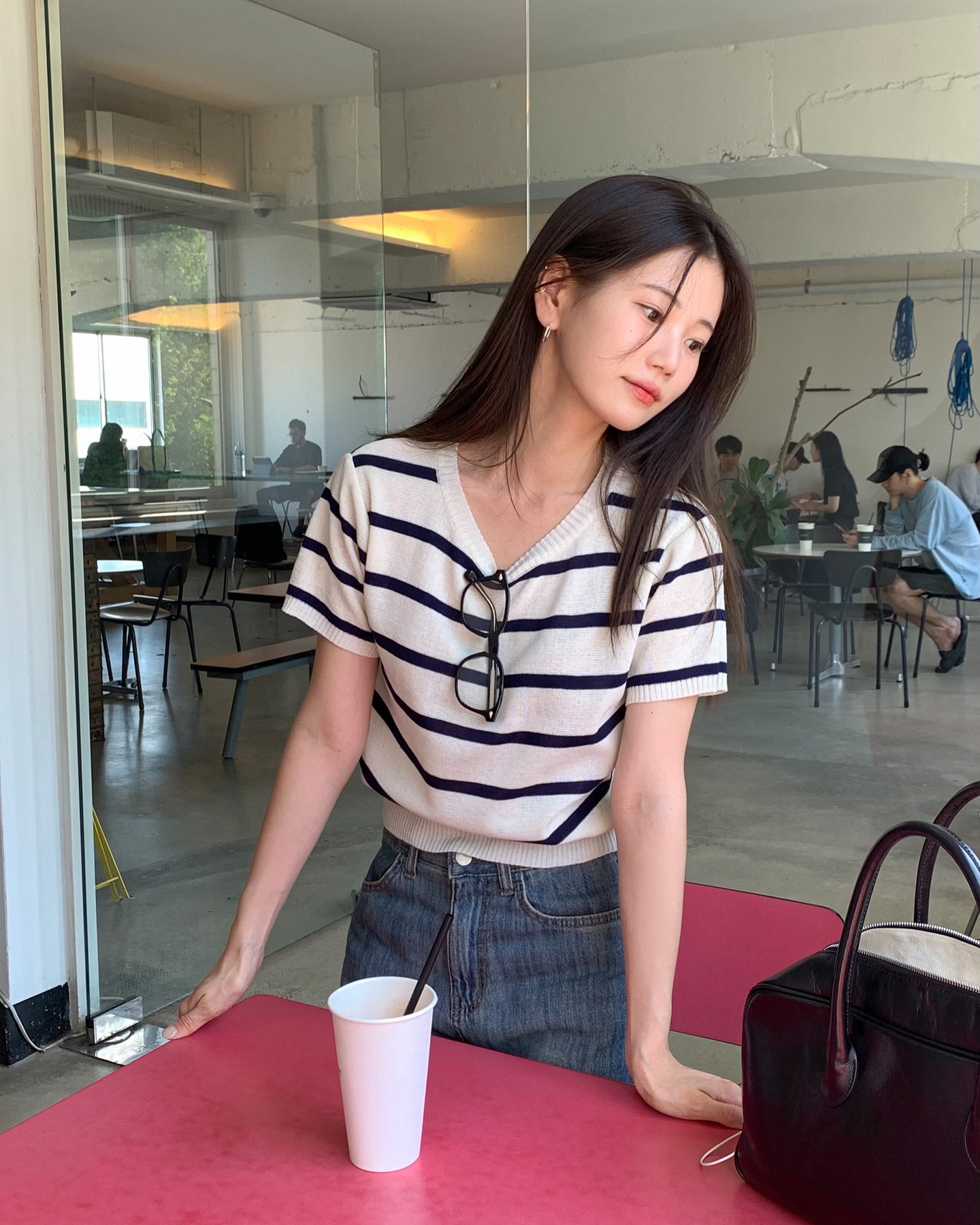 5 món thời trang tối giản đáng sắm nhất cho tủ đồ mùa thu- Ảnh 3.