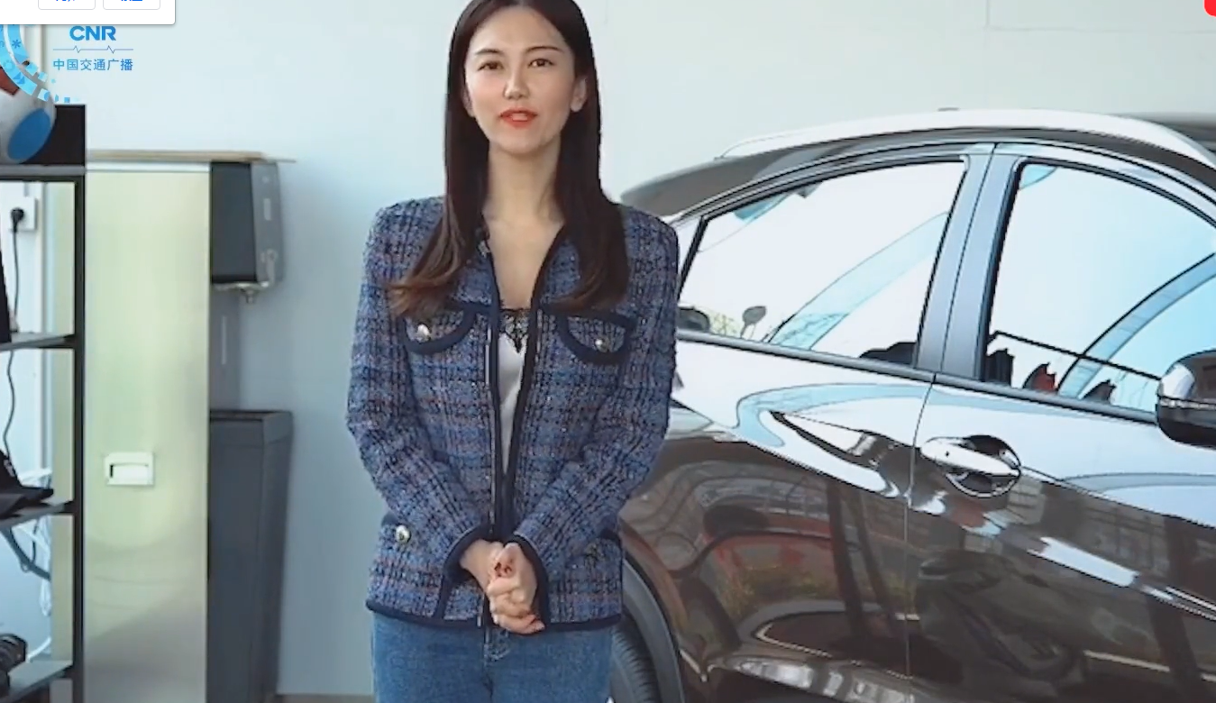 Thân thế và điều bí ẩn về người vợ kém 50 tuổi của danh hoạ nổi tiếng bị đồn ngoại tình, chiếm đoạt 7.000 tỷ- Ảnh 3.