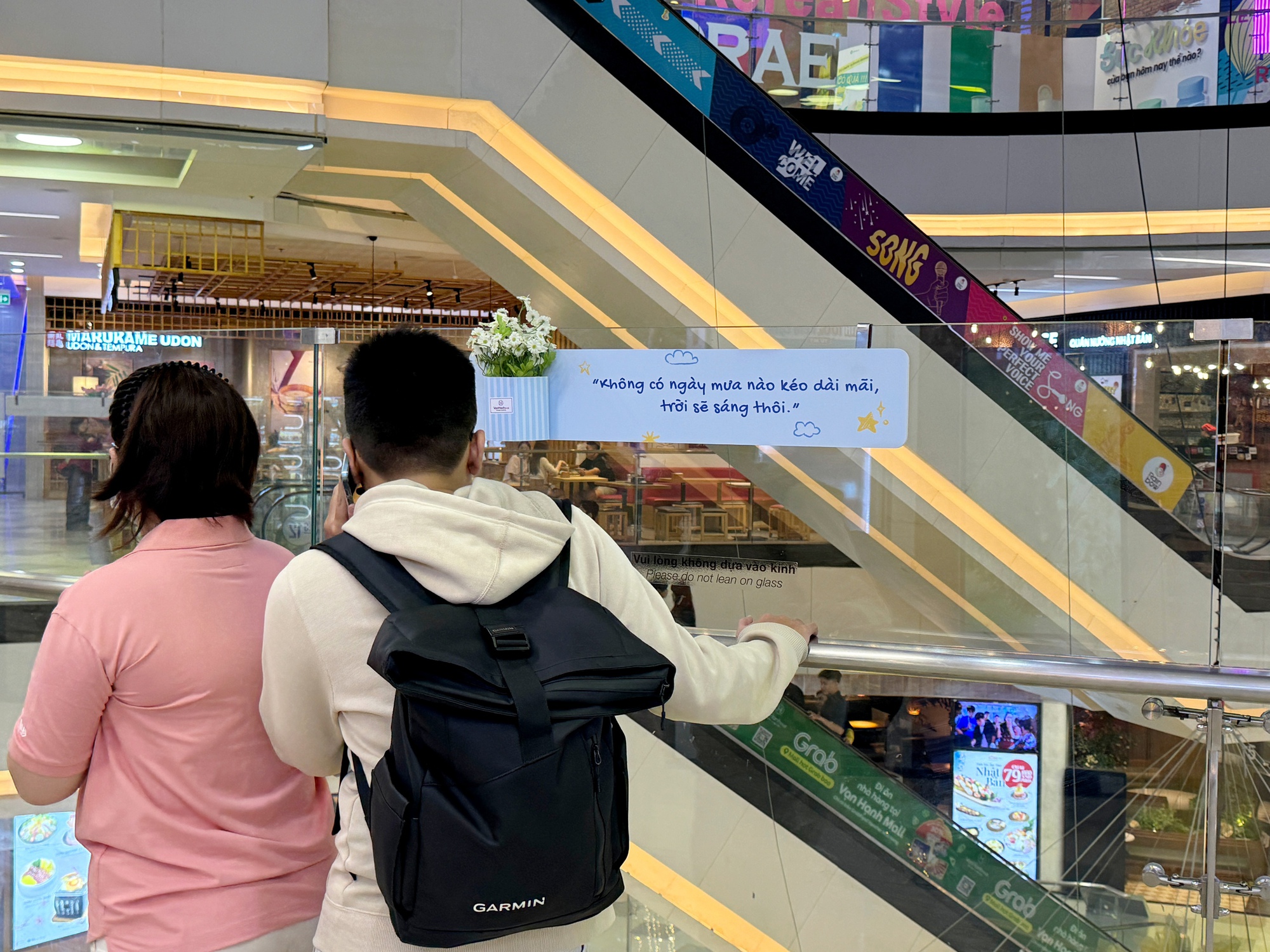 Video: Vạn Hạnh Mall tiếp tục khiến dân tình 