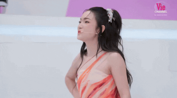 Châu Bùi “đụng hàng” Phương Ly, tương tác sượng trân sau drama “chị chị em em”- Ảnh 1.