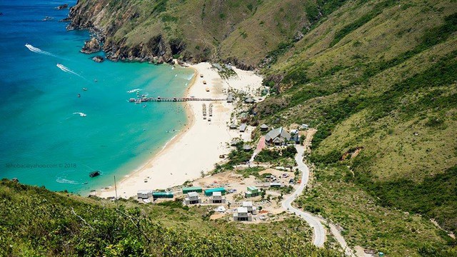 Không phải Đà Nẵng, Nha Trang, đây là nơi được du khách nhận xét: Ít ở đâu biển đẹp mà sạch thế này!- Ảnh 3.