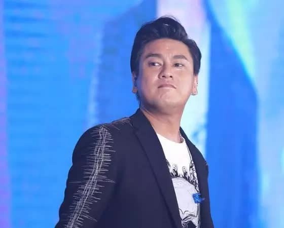 Cú rơi không phanh của nam thần xấu nhất F4: Từ 